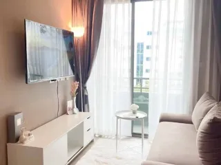 For rent 1 bed condo in Huai Khwang, Bangkok