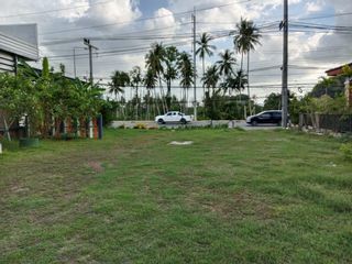 For rent 2 bed townhouse in Mueang Krabi, Krabi