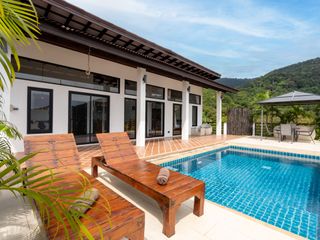 For sale 4 bed villa in Ko Lanta, Krabi