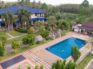 For rent 5 bed villa in Mueang Krabi, Krabi