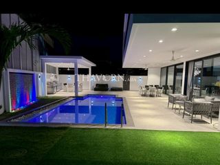 For sale 6 bed house in Bang Lamung, Chonburi