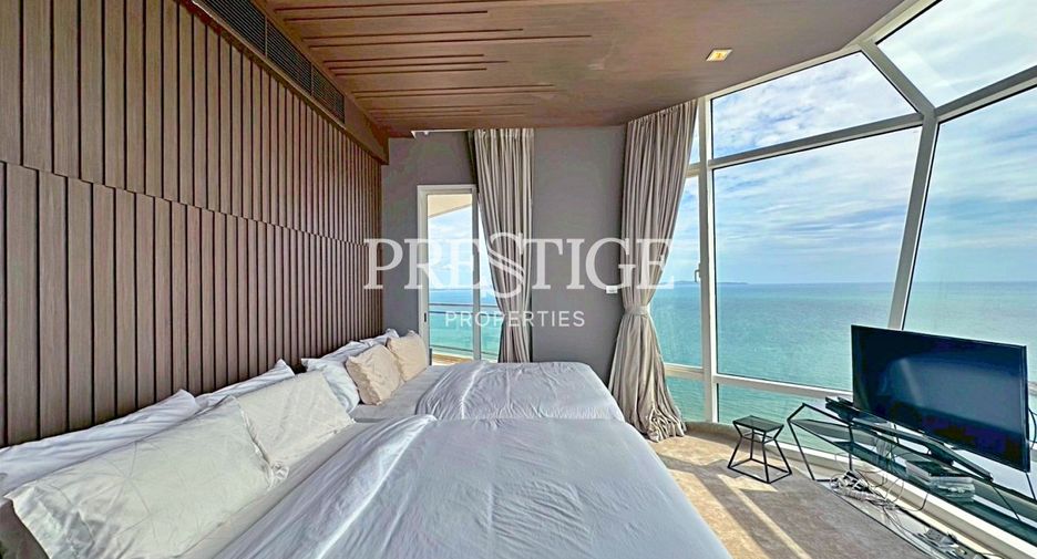 For sale 4 bedrooms condo in Jomtien, Pattaya
