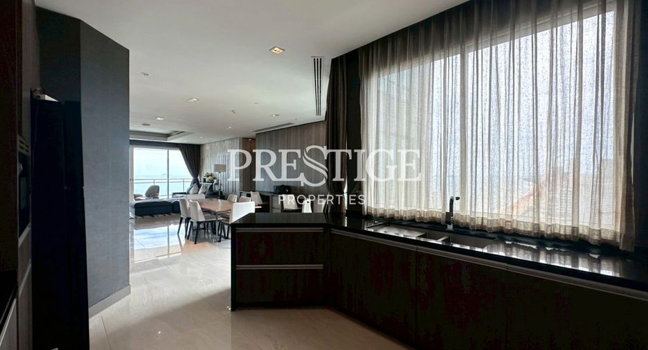 For sale 4 bedrooms condo in Jomtien, Pattaya