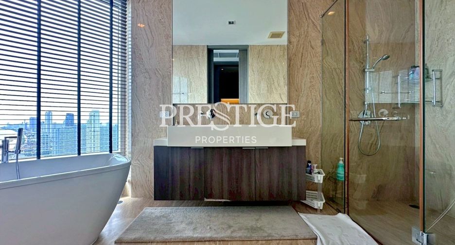 For sale 4 bedrooms condo in Jomtien, Pattaya