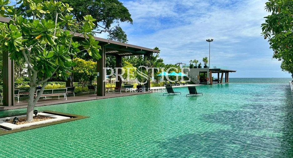For sale 4 bedrooms condo in Jomtien, Pattaya