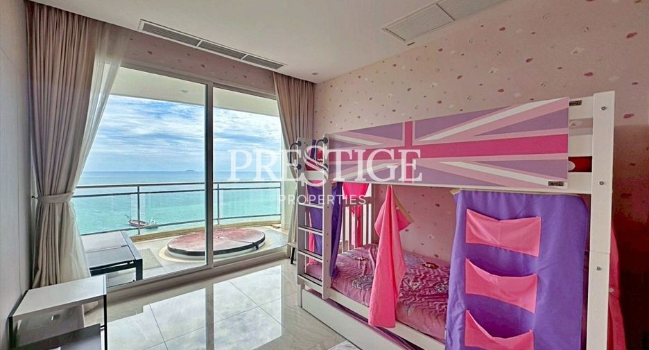 For sale 4 bedrooms condo in Jomtien, Pattaya