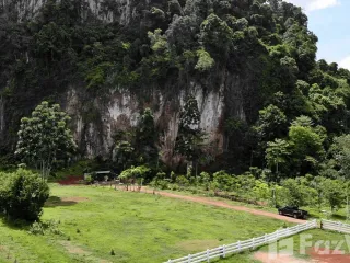 For sale 4 bed villa in Mueang Krabi, Krabi