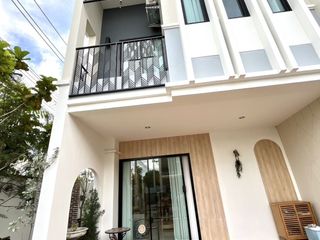 For sale 4 bed townhouse in Mueang Krabi, Krabi