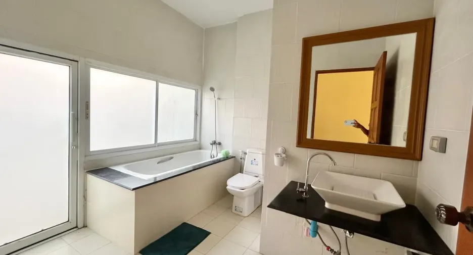 For rent and for sale 2 bedrooms house in Bang Lamung, Chonburi