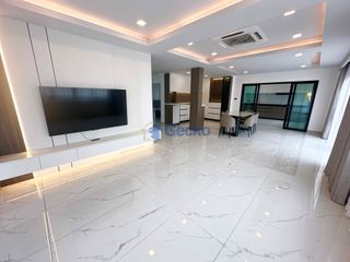 For rent 6 bed house in Bang Lamung, Chonburi