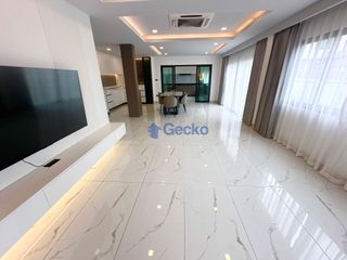 For rent 6 bed house in Bang Lamung, Chonburi