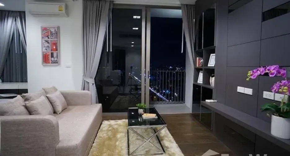 For rent 1 bed condo in Sathon, Bangkok