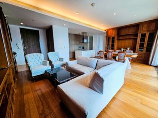 For rent 3 Beds condo in Pathum Wan, Bangkok