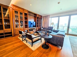 For rent 3 Beds condo in Pathum Wan, Bangkok