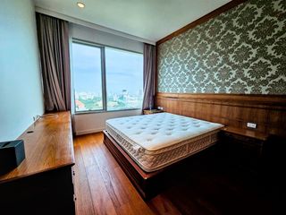 For rent 3 Beds condo in Pathum Wan, Bangkok