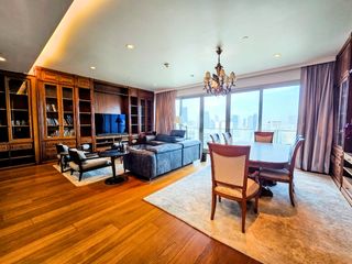 For rent 3 Beds condo in Pathum Wan, Bangkok