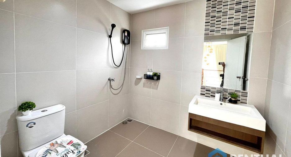 For sale 3 bedrooms house in Mueang Chon Buri, Chonburi