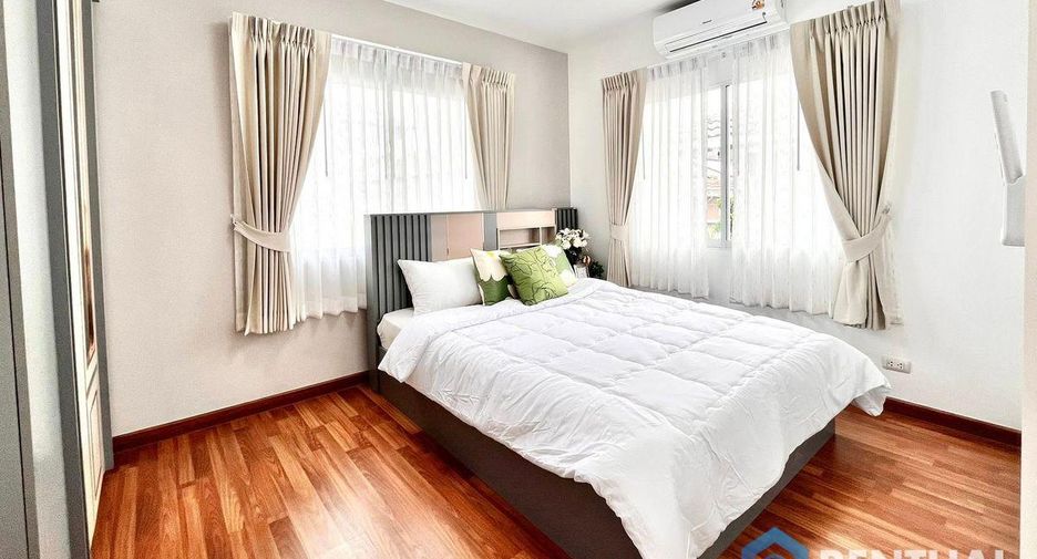 For sale 3 bedrooms house in Mueang Chon Buri, Chonburi