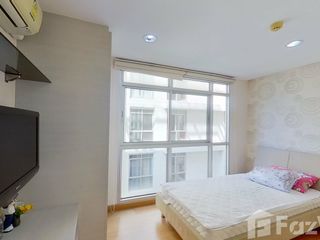 For rent 2 bed condo in Phra Khanong, Bangkok