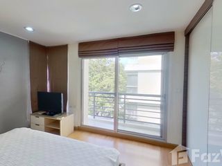 For rent 2 bed condo in Phra Khanong, Bangkok
