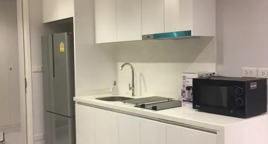 For rent 1 bed condo in Sathon, Bangkok