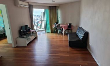 For rent 2 bed condo in Huai Khwang, Bangkok