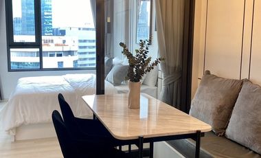 For rent 1 bed condo in Pathum Wan, Bangkok