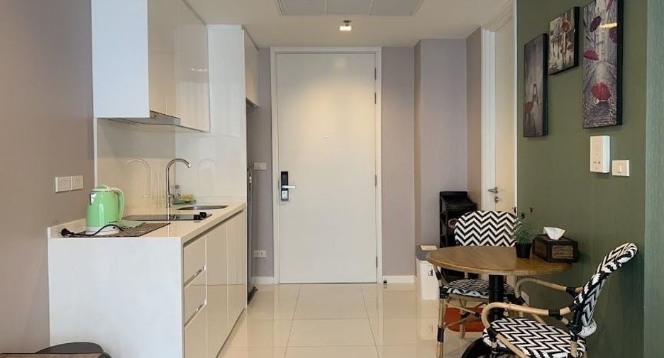 For rent 1 bed condo in Sathon, Bangkok