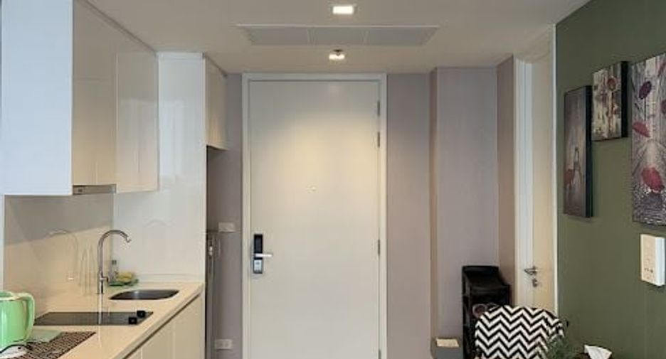 For rent 1 bed condo in Sathon, Bangkok