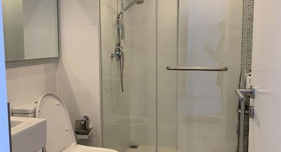 For rent 1 bed condo in Sathon, Bangkok