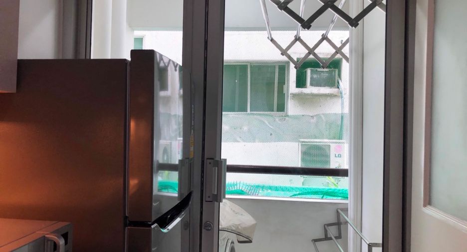 For rent そして for sale 2 Beds condo in Khlong Toei, Bangkok