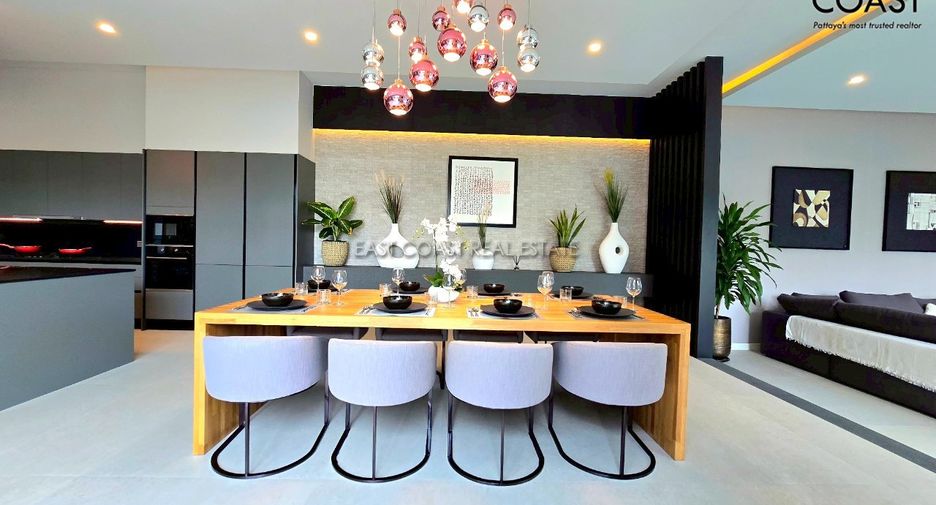 For sale 5 bedrooms house in Bang Lamung, Chonburi