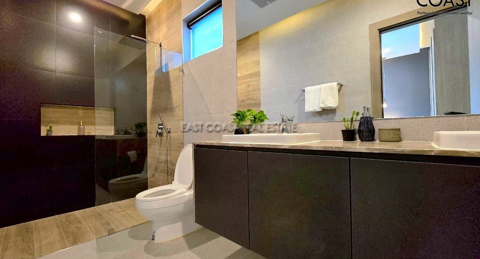 For sale 5 bedrooms house in Bang Lamung, Chonburi