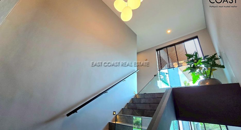 For sale 5 bedrooms house in Bang Lamung, Chonburi