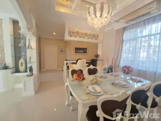 For sale 4 bed house in Mueang Nakhon Ratchasima, Nakhon Ratchasima