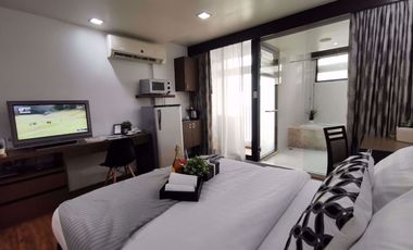For rent 1 bed condo in Watthana, Bangkok