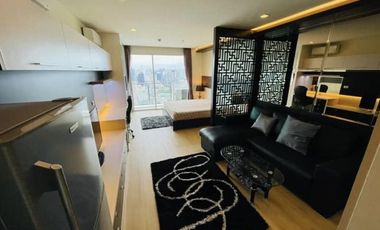 For rent studio condo in Khlong Toei, Bangkok