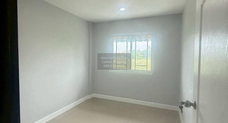 Casa adosada en venta de 5 habitaciones en Bang Bua Thong, Nonthaburi
