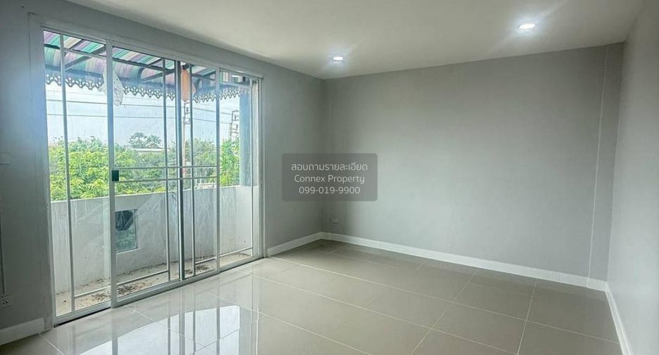 Casa adosada en venta de 5 habitaciones en Bang Bua Thong, Nonthaburi