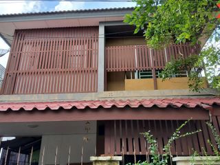 For sale 3 bed townhouse in Mueang Chachoengsao, Chachoengsao