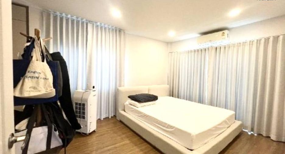 For sale 4 bed house in Pak Kret, Nonthaburi