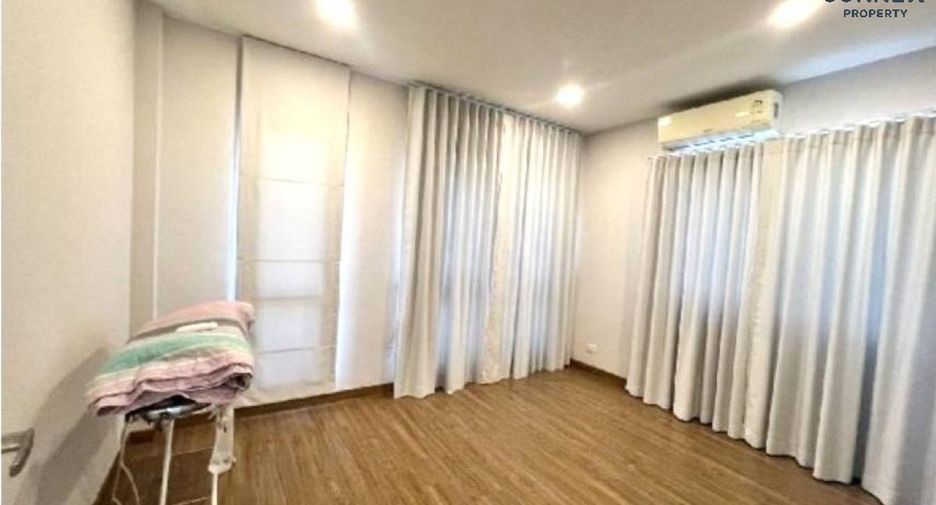 For sale 4 bed house in Pak Kret, Nonthaburi