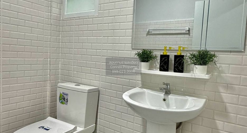 For sale 3 bedrooms townhouse in Mueang Nonthaburi, Nonthaburi