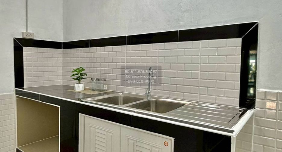 For sale 3 bedrooms townhouse in Mueang Nonthaburi, Nonthaburi