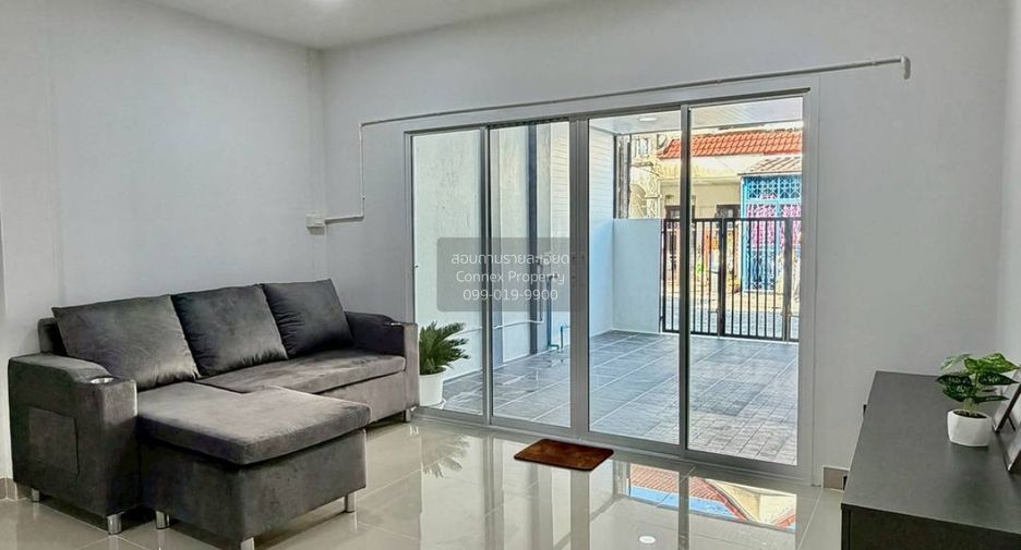 For sale 3 bedrooms townhouse in Mueang Nonthaburi, Nonthaburi