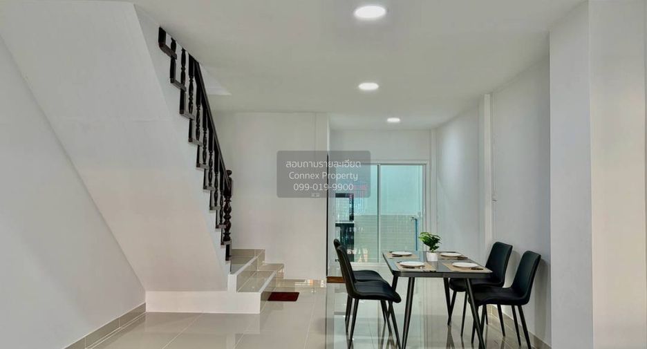 For sale 3 bedrooms townhouse in Mueang Nonthaburi, Nonthaburi
