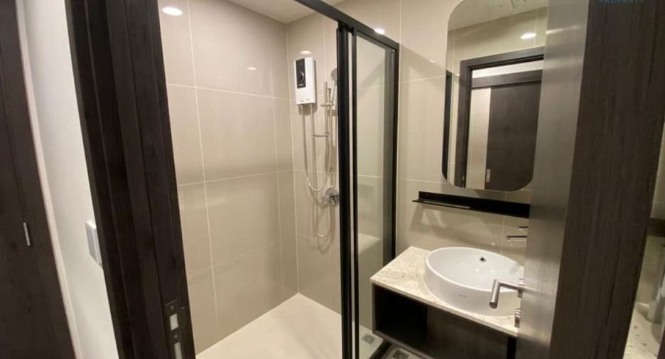 For rent 1 bed condo in Huai Khwang, Bangkok