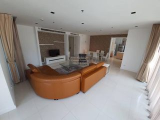 For rent 3 bedrooms condo in Pathum Wan, Bangkok