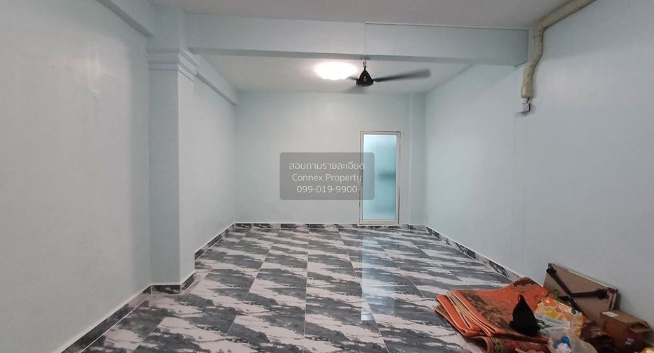 Casa en alquiler de 6 habitaciones en Bang Na, Bangkok