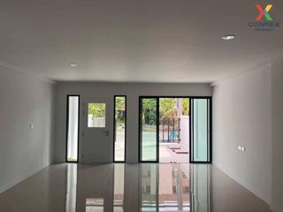 For rent 3 bed condo in Mueang Samut Prakan, Samut Prakan